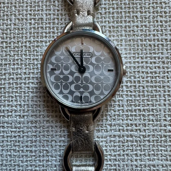 Coach Metallic Platinum Leather and SS Watch - Picture 2 of 10